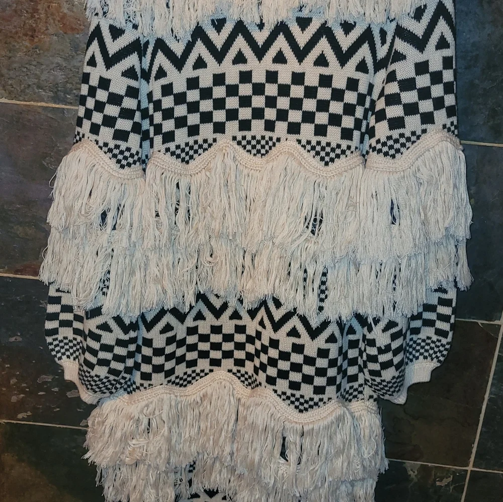 House of Harlow 1960 Bone X Revolve Ash Duster Size Medium - Picture 5 of 10
